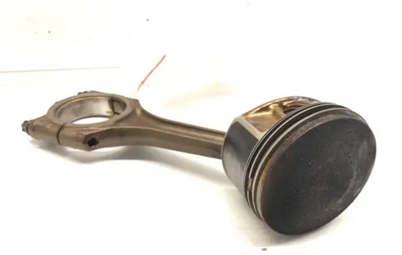 Audi A6 Allroad C5 Piston with connecting rod BDV077K