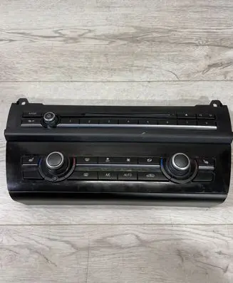 BMW 5 F10 F11 Climate control unit 9331825 900256300017 0001766902