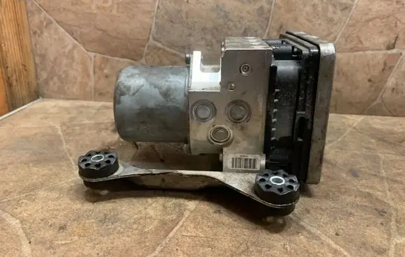 BMW 6 G32 Gran Turismo ABS Pump 6895450
