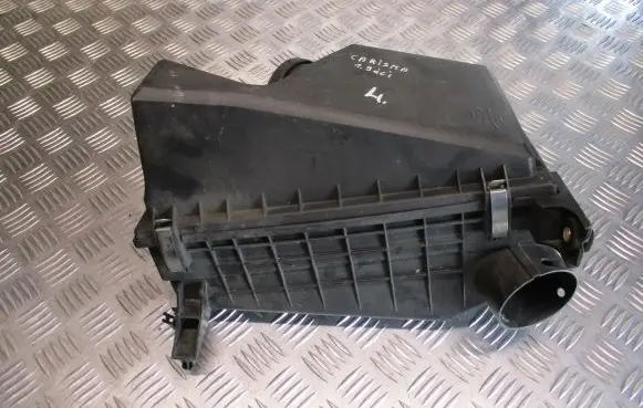 Mitsubishi Carisma Air filter box