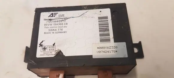 Volkswagen Sharan Immobilizer control unit/module 7M0953257F 95VW19A366CB