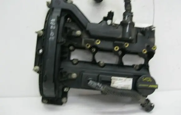 Ford C-MAX I Rocker cam cover DM5G-6007LC