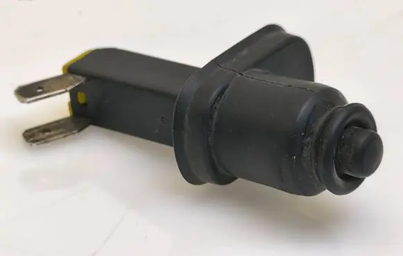 Audi 80 90 B3 Front door sensor 893947561A