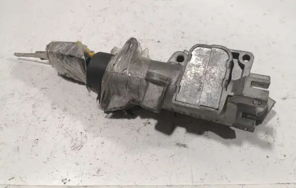 Audi A4 S4 B5 8D Ignition lock 4D0905851