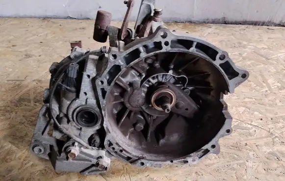 Mazda 3 Manual 5 speed gearbox GC070 0513D 503371
