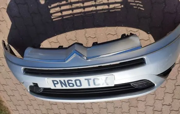 Citroen C4 I Picasso Front bumper 18c0475016