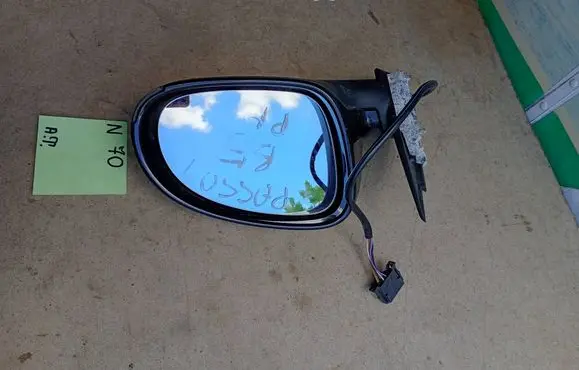 Volkswagen PASSAT B5 Front door electric wing mirror 655899556