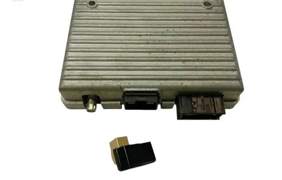 Opel Astra J Sound amplifier 13353284