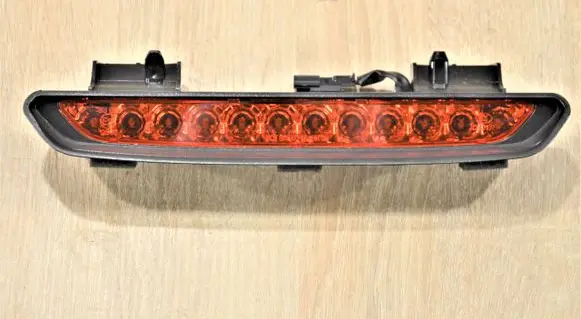 Chevrolet Orlando Third/center stoplight