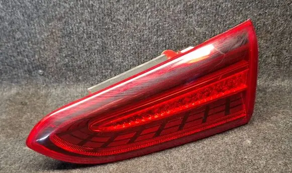 Hyundai Santa Fe Tailgate rear/tail lights 92404S1100