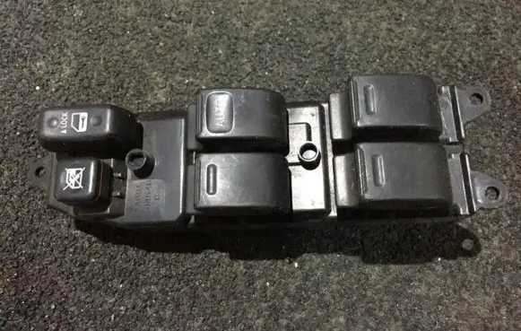 Toyota Prius (XW20) Electric window control switch 8482047012 515358