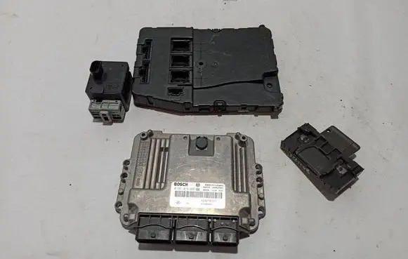 Renault Scenic II - Grand scenic II Engine ECU kit and lock set