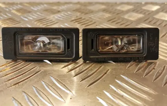 Audi Q7 4M Number plate light 5NA943021