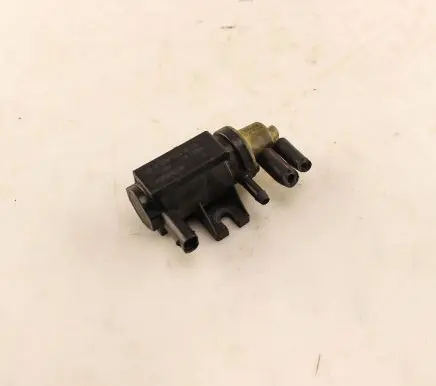 Mercedes-Benz Sprinter W906 Turbo solenoid valve A0091533128