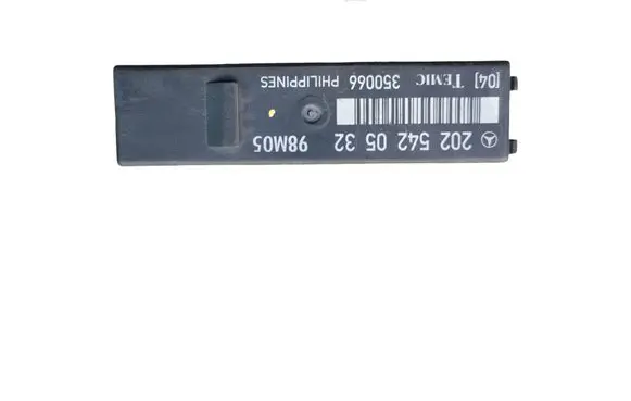 Mercedes-Benz C W202 Light module LCM 2025420532 98M05 350066