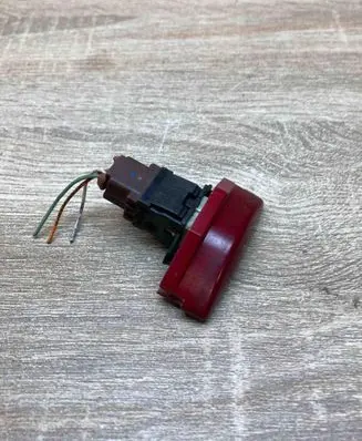 Citroen C5 Hazard light switch 96326950KR WITHPLUG