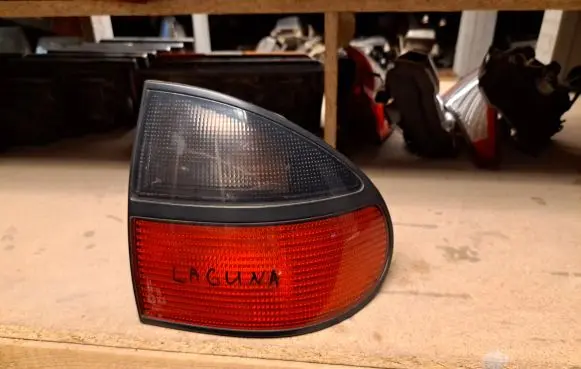 Renault Laguna I Rear/tail lights 7700820051 2225 7700281042