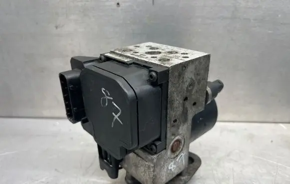 Mercedes-Benz E W210 ABS Pump 0265202463 A0044314812