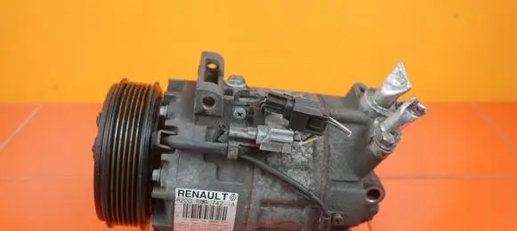 Renault Megane III Air conditioning (A/C) compressor (pump) 8200869742 M4R711