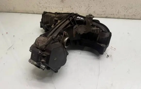Volkswagen PASSAT B7 Throttle valve 03L128063R