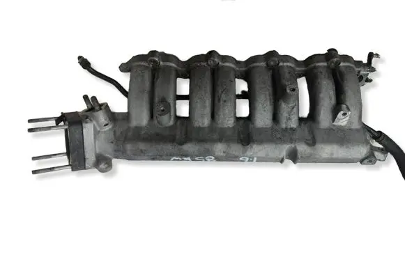 Hyundai i30 Intake manifold 283102A731 283102A730
