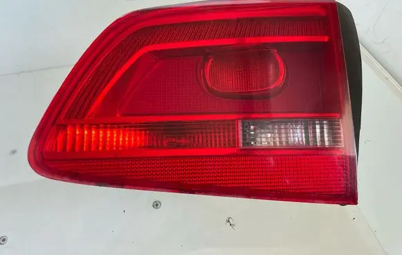 Volkswagen Touran II Tailgate rear/tail lights 176443