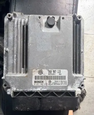 Volkswagen Golf V Engine control unit/module 1K0907115 0261S02078 1039S07717