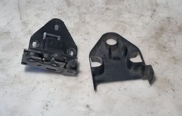 Nissan Primastar Rear door lock 198008182