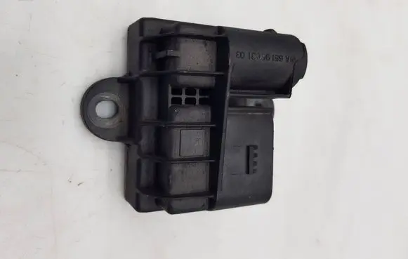 Mercedes-Benz Sprinter W906 Glow plug pre-heat relay A6519003103