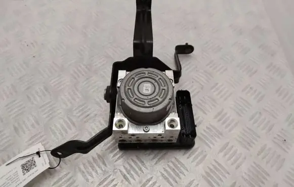 Ford Mustang VI ABS Pump FR3C2C405BE