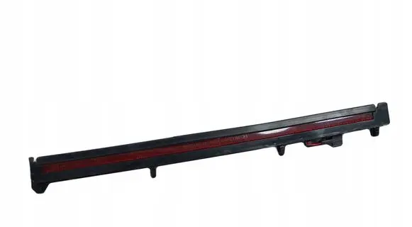 Isuzu Trooper Third/center stoplight
