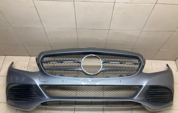 Mercedes-Benz C W205 Front bumper