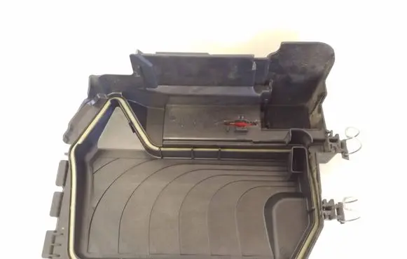 Mercedes-Benz B W246 W242 Fuse box cover A2465400182