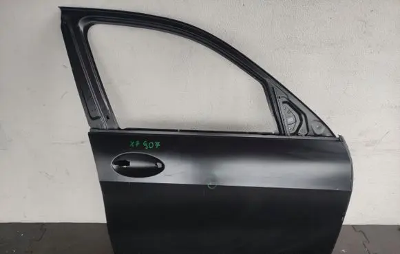 BMW X7 G07 Front door Quadrzw291