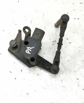Headlight/headlamp level sensor