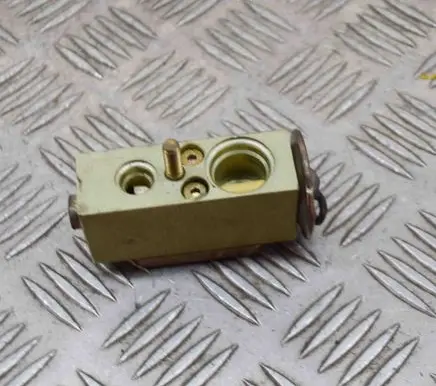 Mercedes-Benz SL R129 Air conditioning (A/C) expansion valve 1248300084 A1248300084