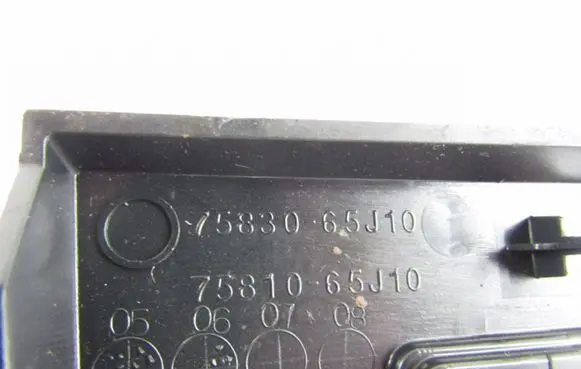 Suzuki Grand Vitara II Other switches/knobs/shifts 7581265J10
