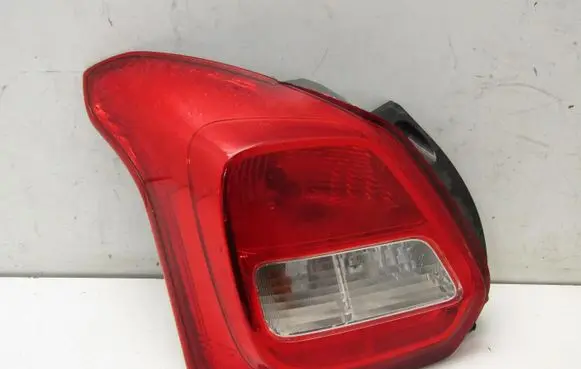 Suzuki Swift III Rear/tail lights 22059362
