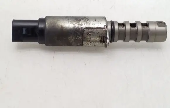 Audi A6 S6 C6 4F Camshaft vanos timing valve 06E109257J