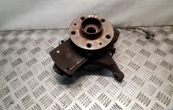 Renault Trafic III (X82) Front wheel hub 