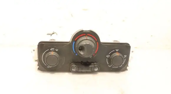 Renault Megane II Interior fan control switch 