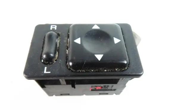 Subaru Impreza II Wing mirror switch