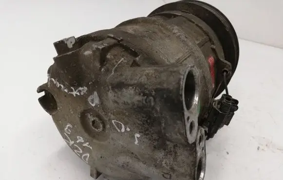 Nissan Patrol Y61 Air conditioning (A/C) compressor (pump) 92600VC900