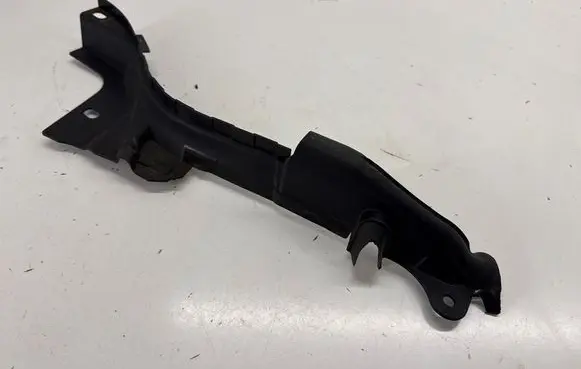 BMW 2 F44 Other engine bay part 7450921 51127450921