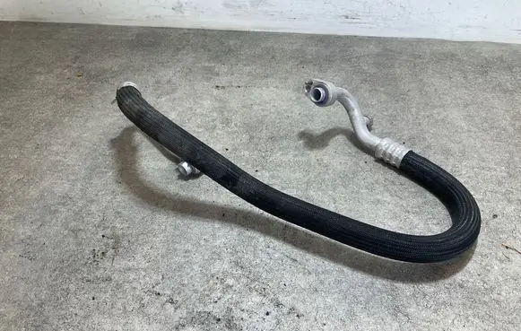 Air conditioning (A/C) pipe/hose