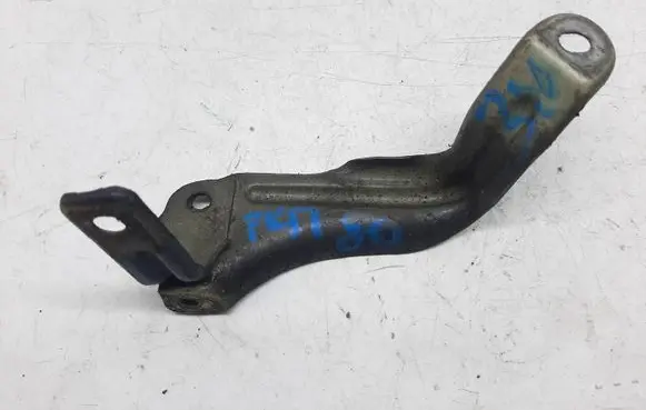 Skoda Superb B5 (3U) Fender mounting bracket 3U0821135