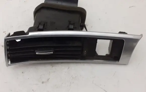 Audi A6 S6 C6 4F Dashboard air vent grill cover trim 4F1820901D