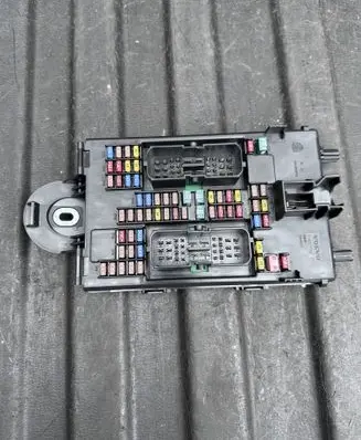 Volvo V60 Fuse module 32142591 31682732