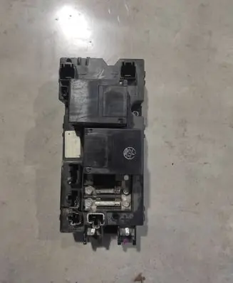 Lexus GS 300 350 430 450H Fuse module 71405036 8F180161 G92Z128010