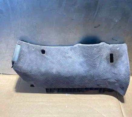 Mercedes-Benz S W126 Dashboard lower bottom trim panel 1268306144 1263304744